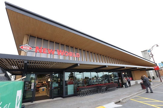 Te Kauwhata Four Square closes and state-of-the-art New World supermarket opens next door