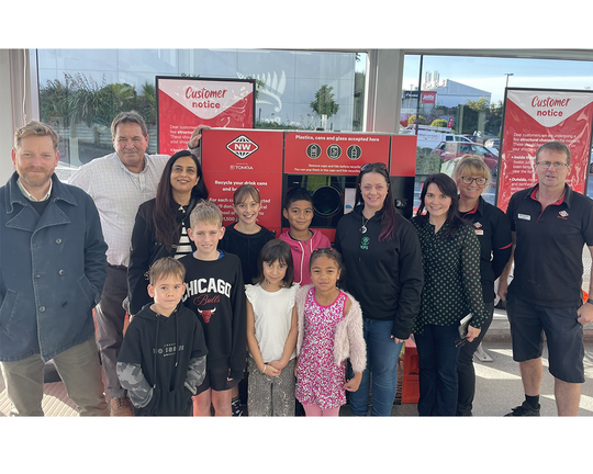 New World launches New Zealands first reverse vending machine at a supermarket