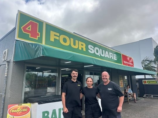 Four Square Buffalo Beach owner keeps doors open through flooding to support community