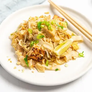 CRISPY-TOFU-PAD-THAI