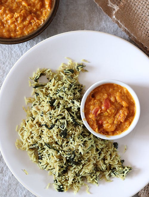 Spinach rice with coconut lentil curry