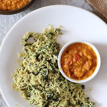 Spinach-biryani-with-coconut-lentil-curry