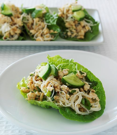 Vietnamese-Style-Chicken-Mince-in-Lettuce-Cups-500x575