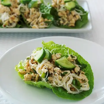 Vietnamese-Style-Chicken-Mince-in-Lettuce-Cups-500x575