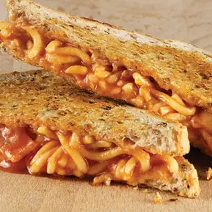 Spaghetti-Bacon-and-Cheese-Toastie