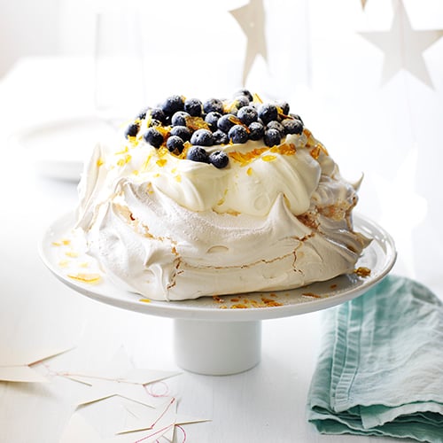 Pavlova with blueberries and cheat's praline