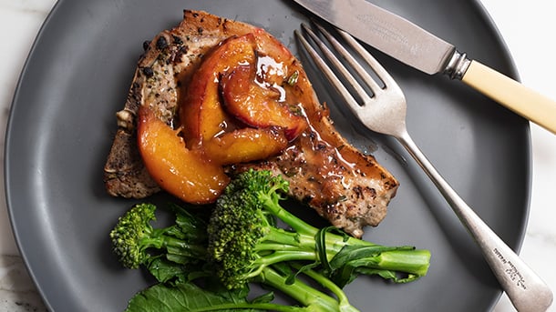 0002porkchopswithhoneynectarines