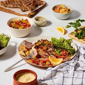 BBQ_STEAK_WITH_HUMMUS_AND_TOMATO_SALSA_01