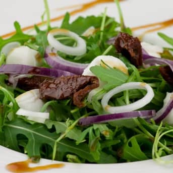 caramelisedspringonuionsalad