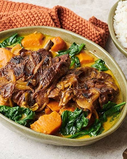 Lamb, kūmara and spinach coconut curry