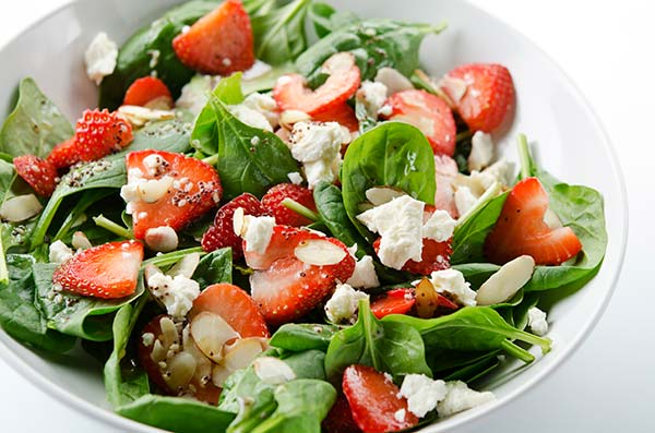 feta-spinach-strawberry-salad