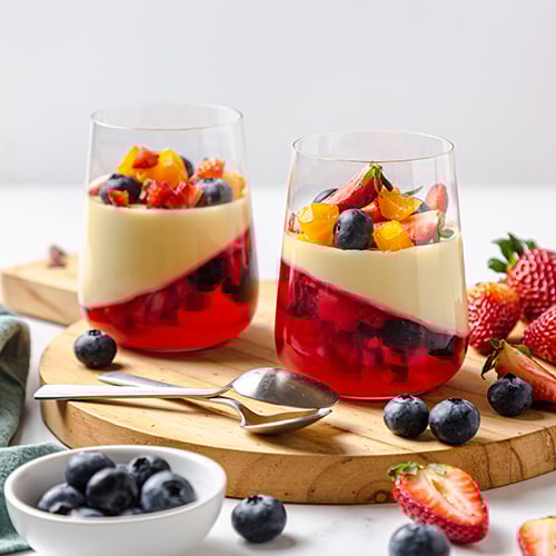 Jelly and white chocolate mousse cups