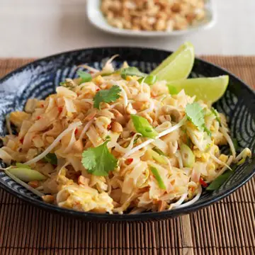 Chicken Pad Thai 500x623