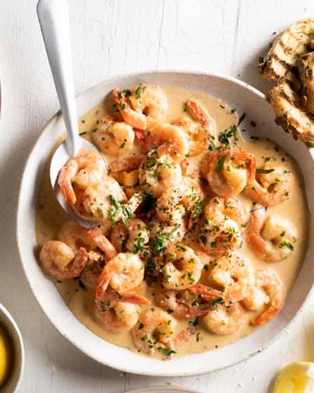 Creamy garlic prawns