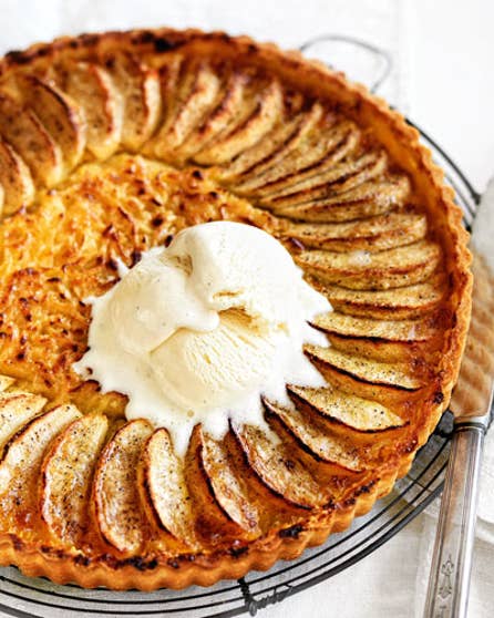 Apple tart