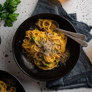 Creamy-Pumpkin-and-Spinach-Spaghetti-2-500x500