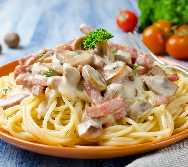 Creamy-bacon-mushroom-pasta