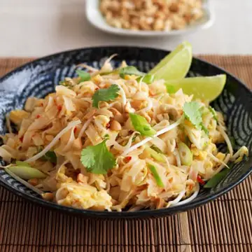 Chicken Pad Thai 500x623