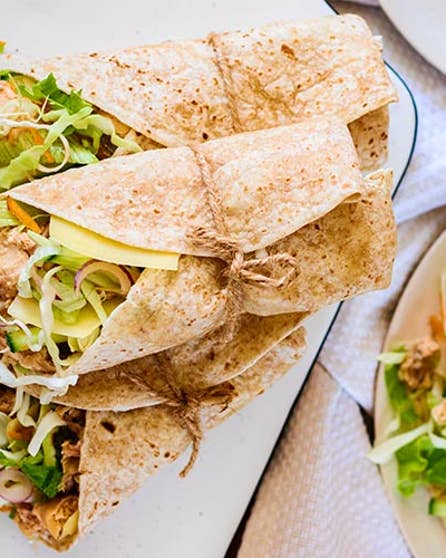 Salmon wraps with crunchy slaw