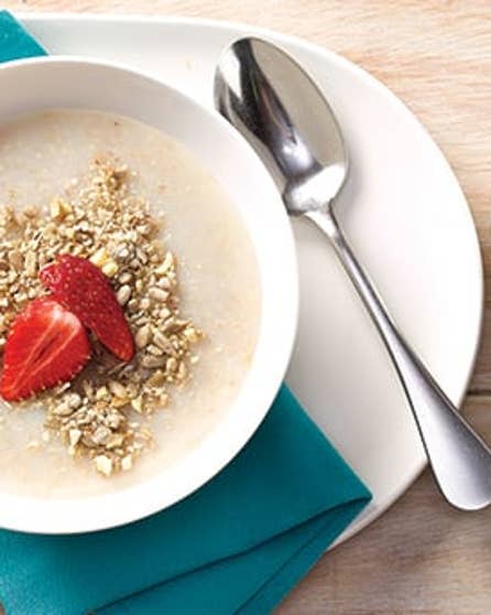Porridge topped with fibre mix