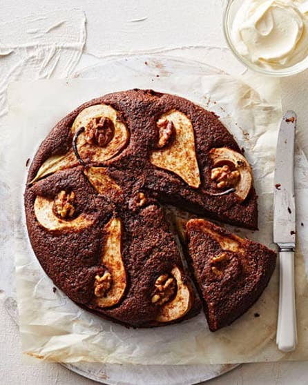 Gingerbread and pear pudding