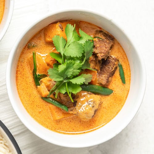 Slow cooker Thai beef curry