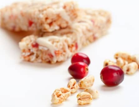 White chocolate and cranberry muesli bars