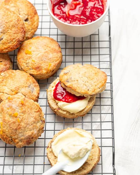 Date and orange scones