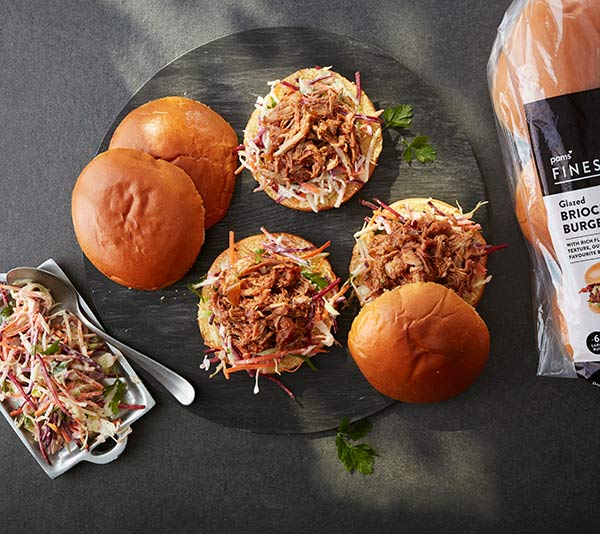 Slow cooker pulled pork buns