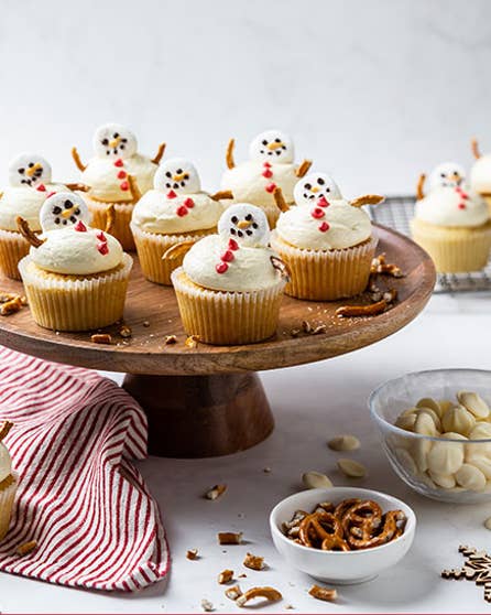 Melted snowman cupcakes