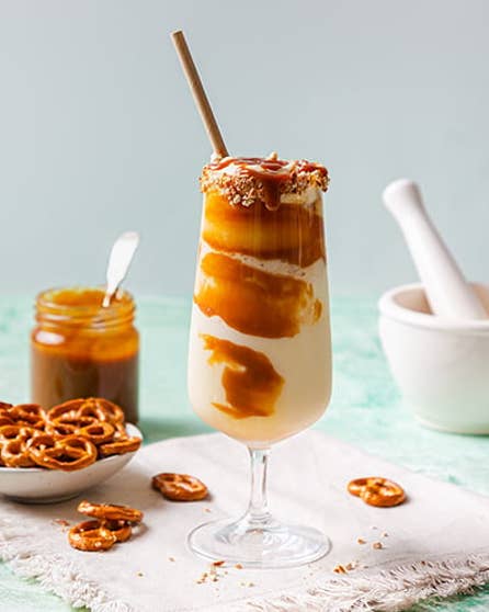 Ginger caramel floats