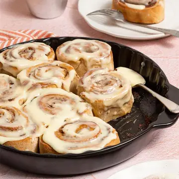 Fluffy-Cinnamon-Rolls-500x500