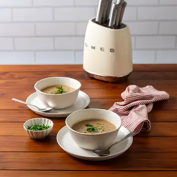CreaMY MUSHROOM AND SMOKED PAPRIKA SOUP oup.png