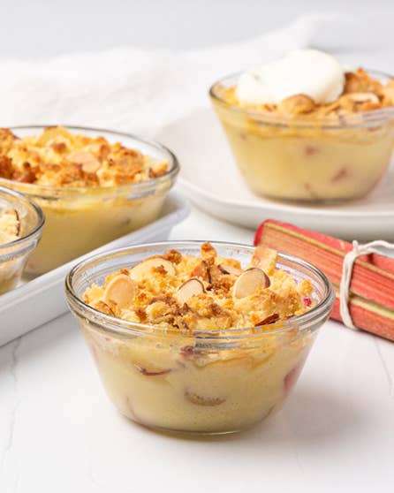 Rhubarb and custard crumbles