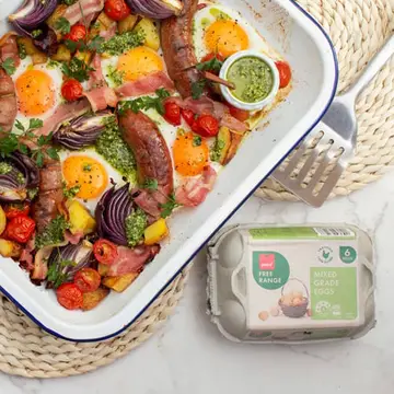 Breakfast-Tray-Bake-recipe-page