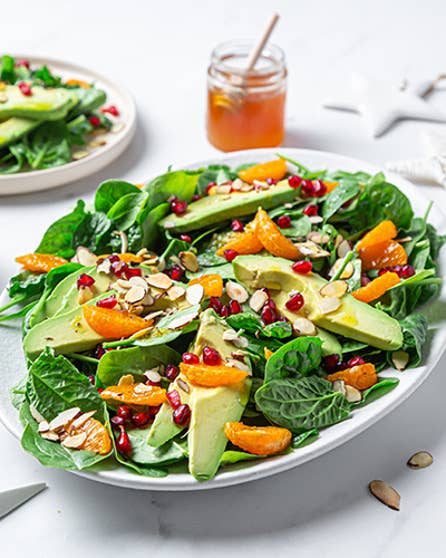 Festive mandarin, spinach and almond salad