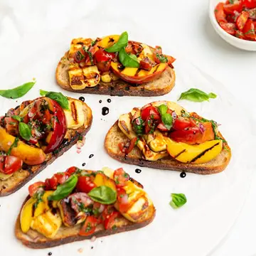 Nectarinehalloumibrushcetta1