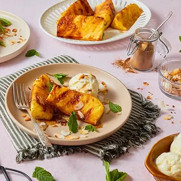 honey_and_cinnamon_grilled_pineapple_w-500