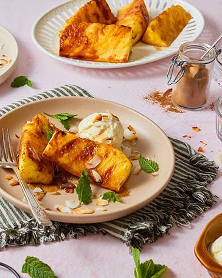 Honey and cinnamon grilled pineapple