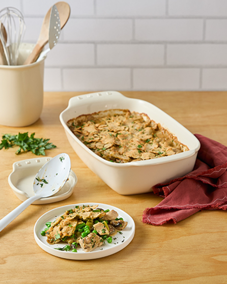 Chicken pie with crumble crust