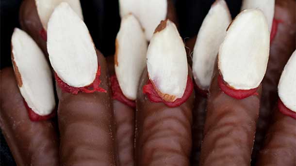 Witch chocolate fingers