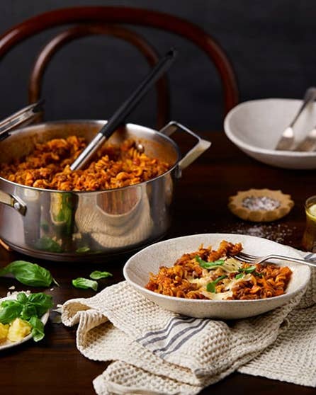 One-pot beef bolognese pasta