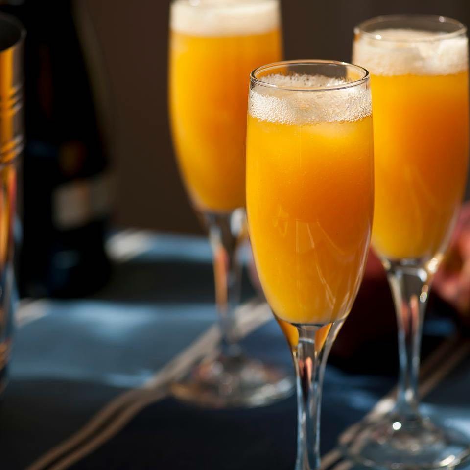 Alcohol free bellini