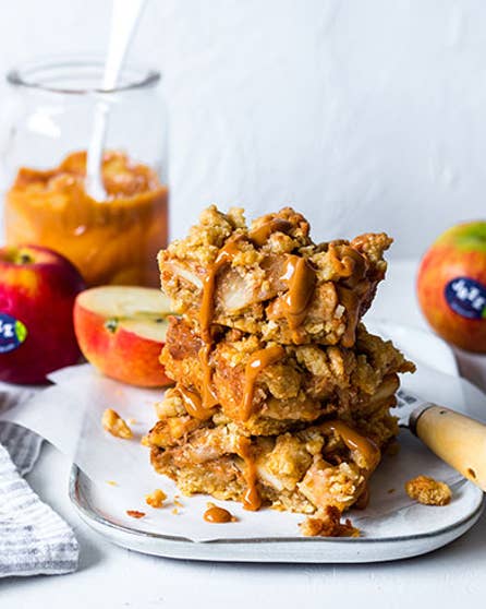Spiced JAZZ™ apple ans dulce de leche bars