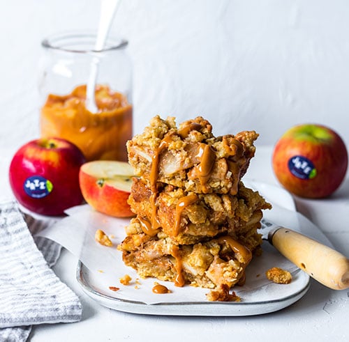 Spiced-JAZZ-Apple-and-Dulce-de-Leche-Bars