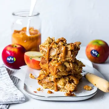Spiced-JAZZ-Apple-and-Dulce-de-Leche-Bars