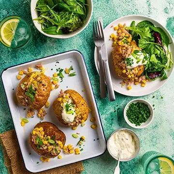 TunaSweetcornSpringOnionJacketPotatoes2