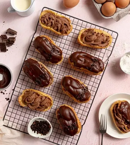 Mocha éclairs