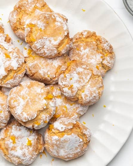 Orange and almond cookies