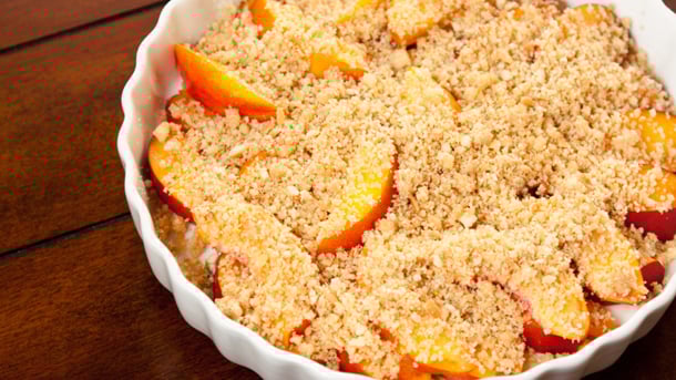 Apple peach crumble